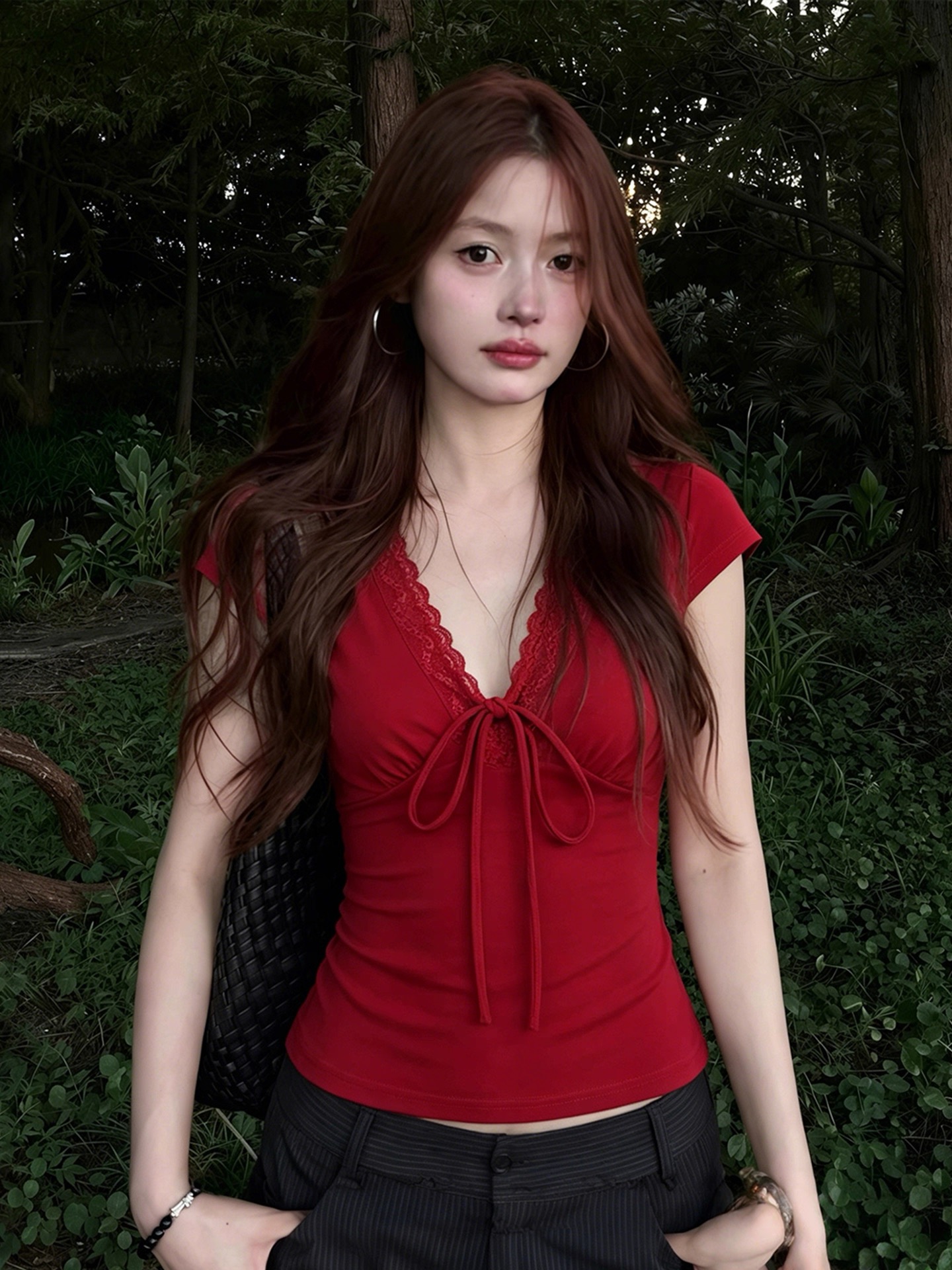 Red Lace Trim V-Neck Tie-Front Slim Short-Sleeve T-Shirt for Women 2026 Summer Dopamine Beach Top