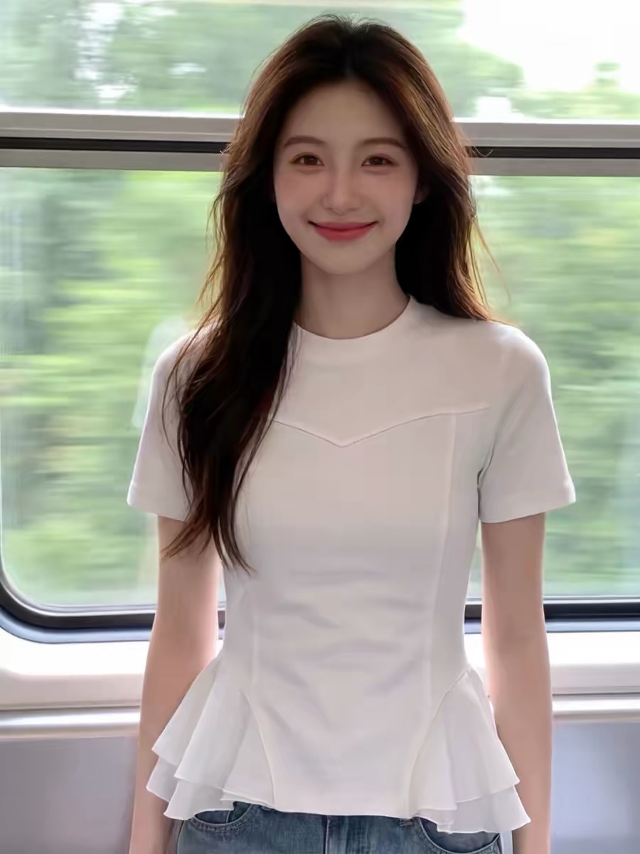 Women's White Cinched Waist Ruffle Short Sleeve T-Shirt 2026 Summer French Style Chic Commute Top