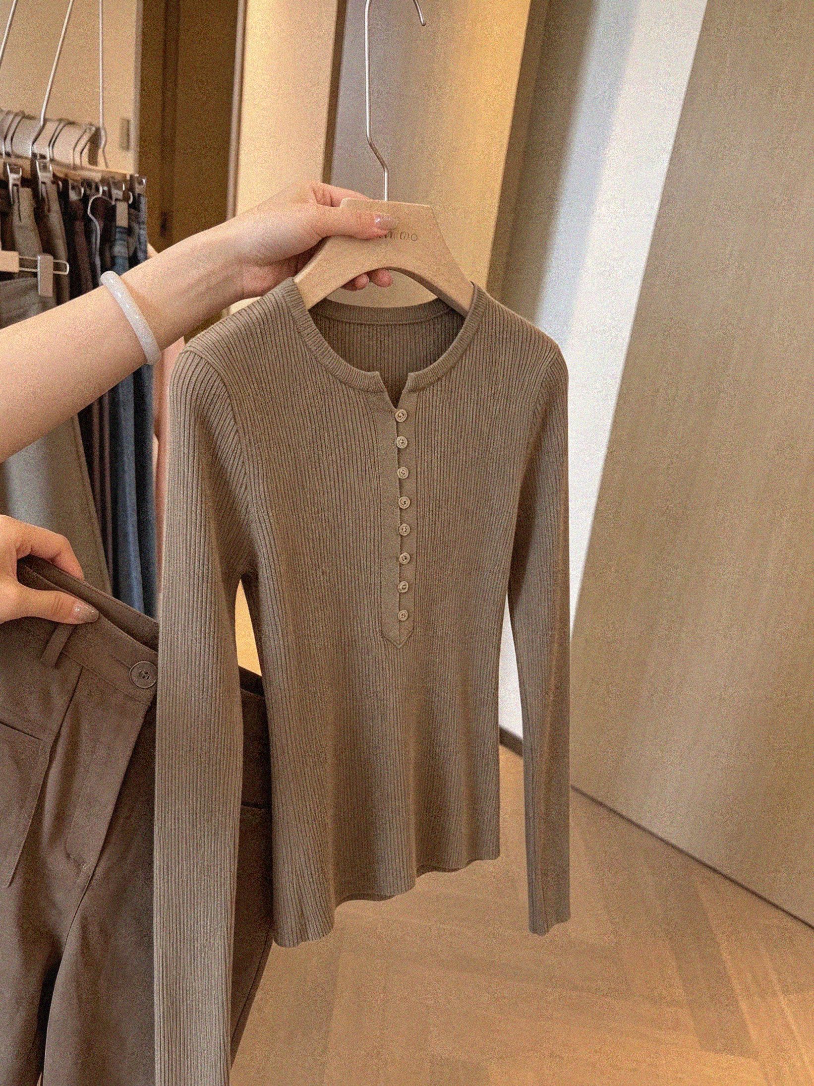 Khaki Green V-Neck Slim Knit Sweater for Women - Image 2