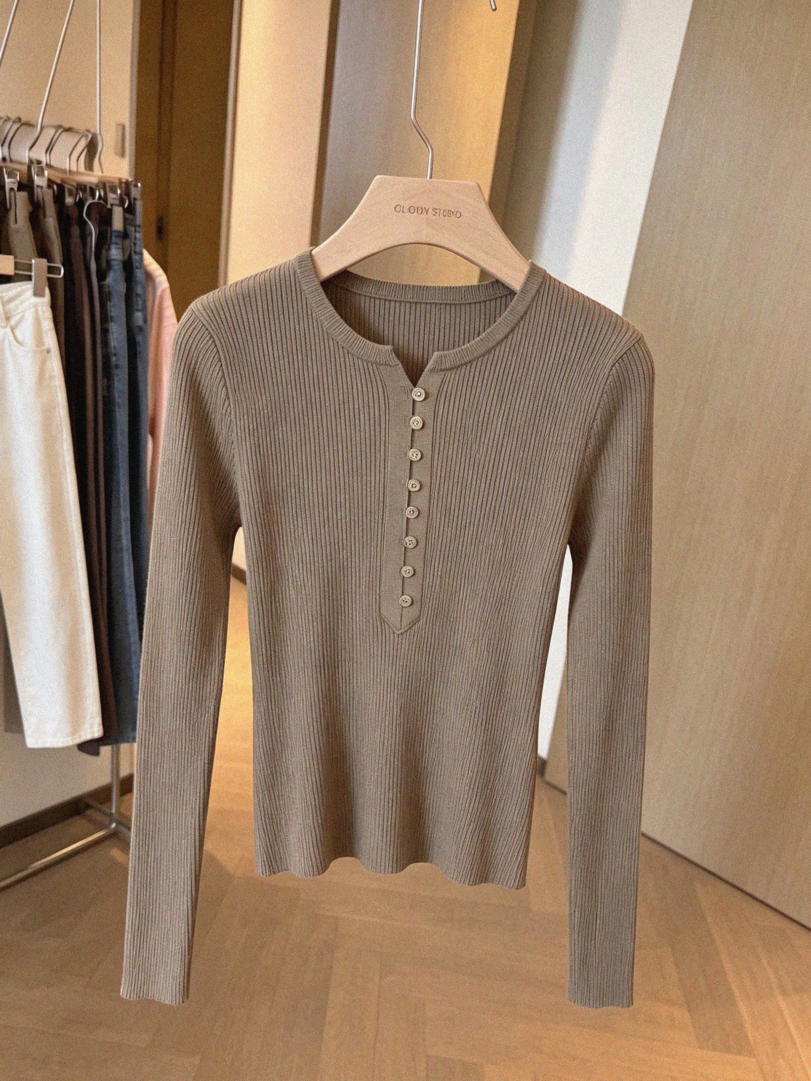 Khaki Green V-Neck Slim Knit Sweater for Women - Image 3