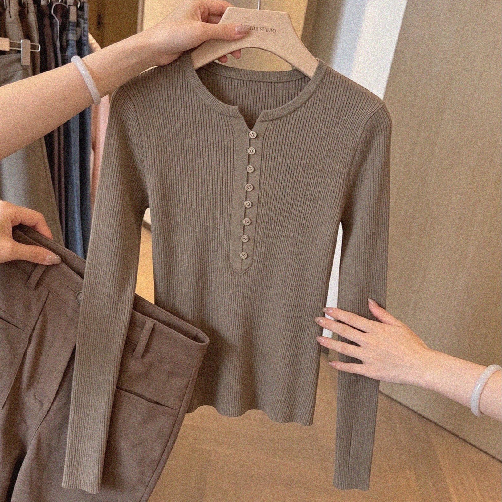 Khaki Green V-Neck Slim Knit Sweater for Women - Image 5