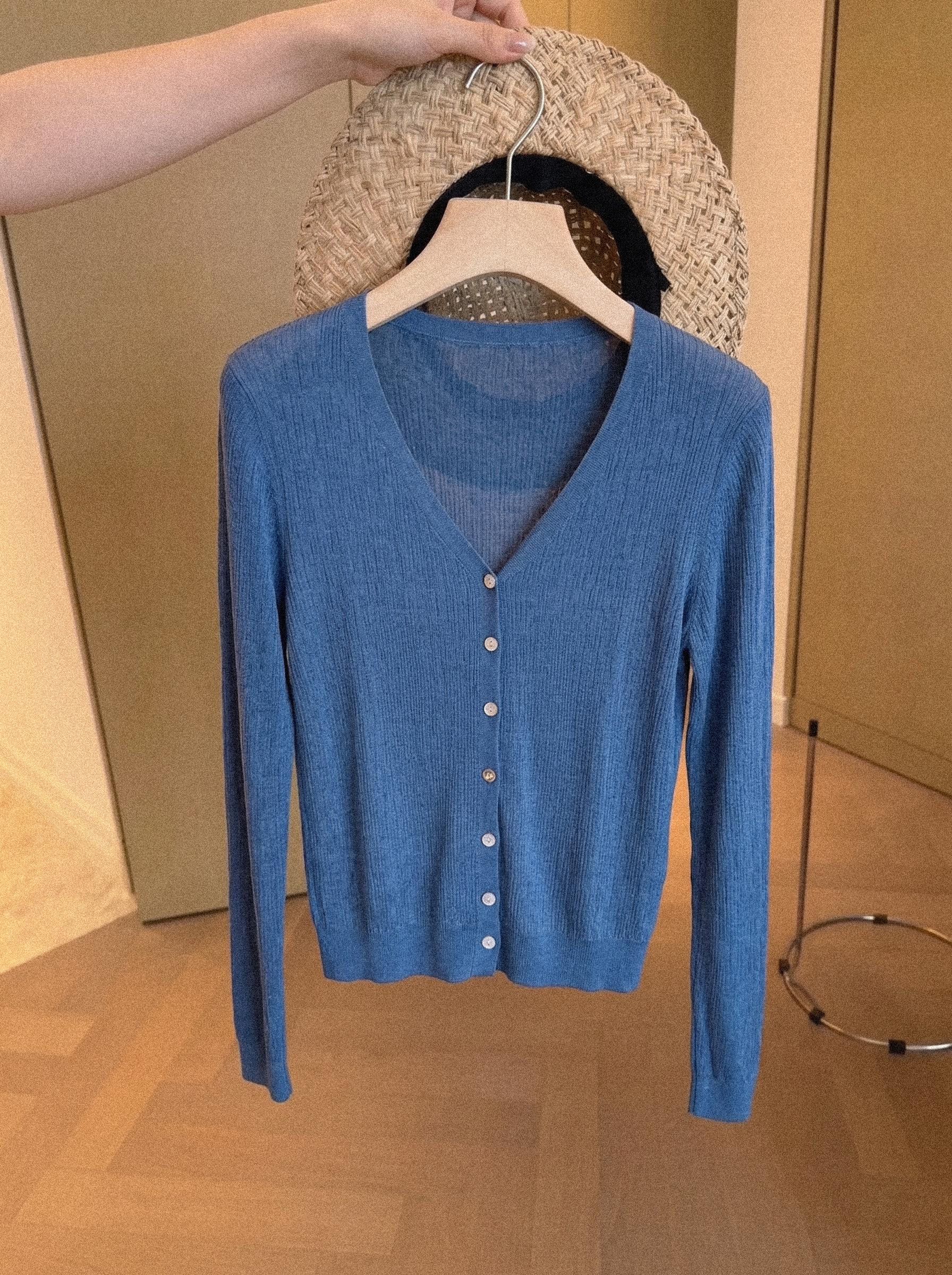 Elegant Lightweight Long Sleeve V-Neck Knit Cardigan for Women Korean Style Fall Top - Image 2